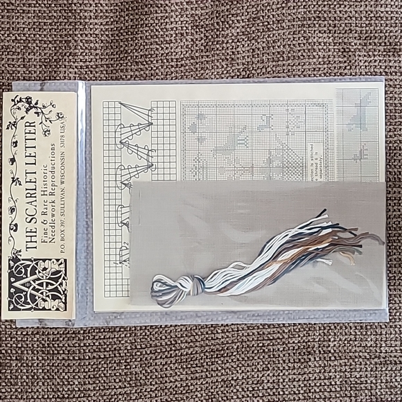 The Scarlet Letter sampler kit, circa 1800 - Picture 7 of 12